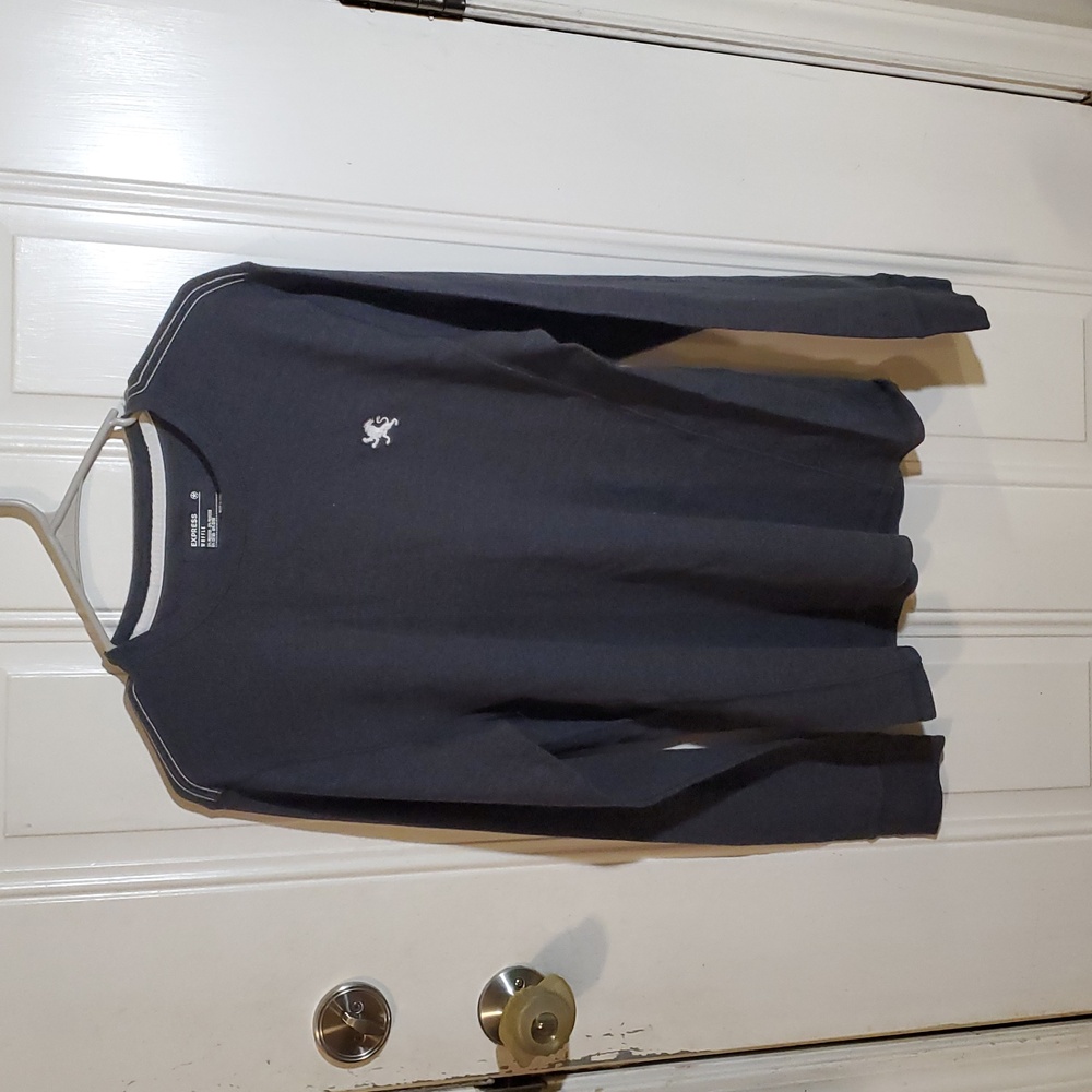 Express waffle knit long sleeve  crew neck shirt. Size L. Color dark gray.